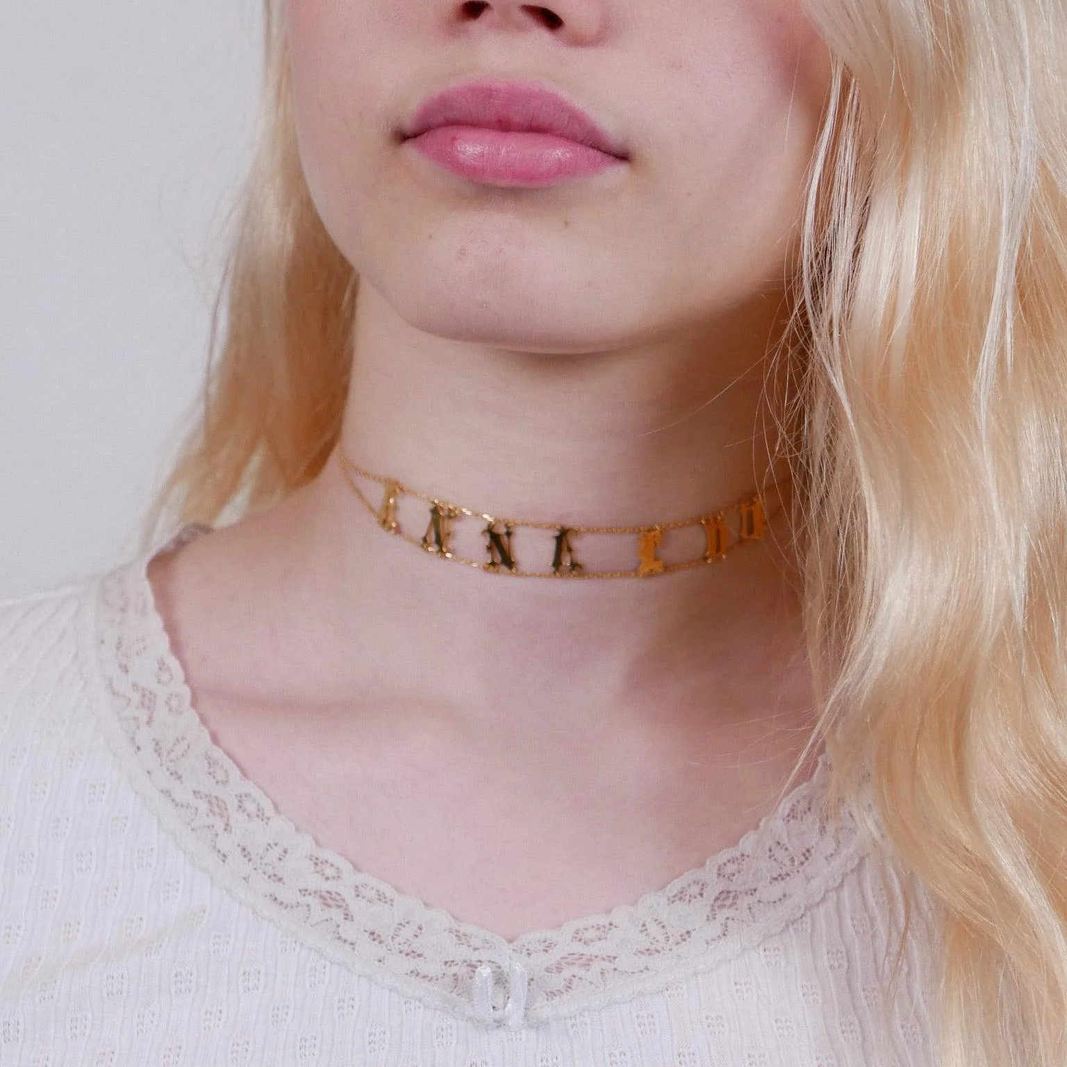 Personalised Old English Choker Necklace - Image 2