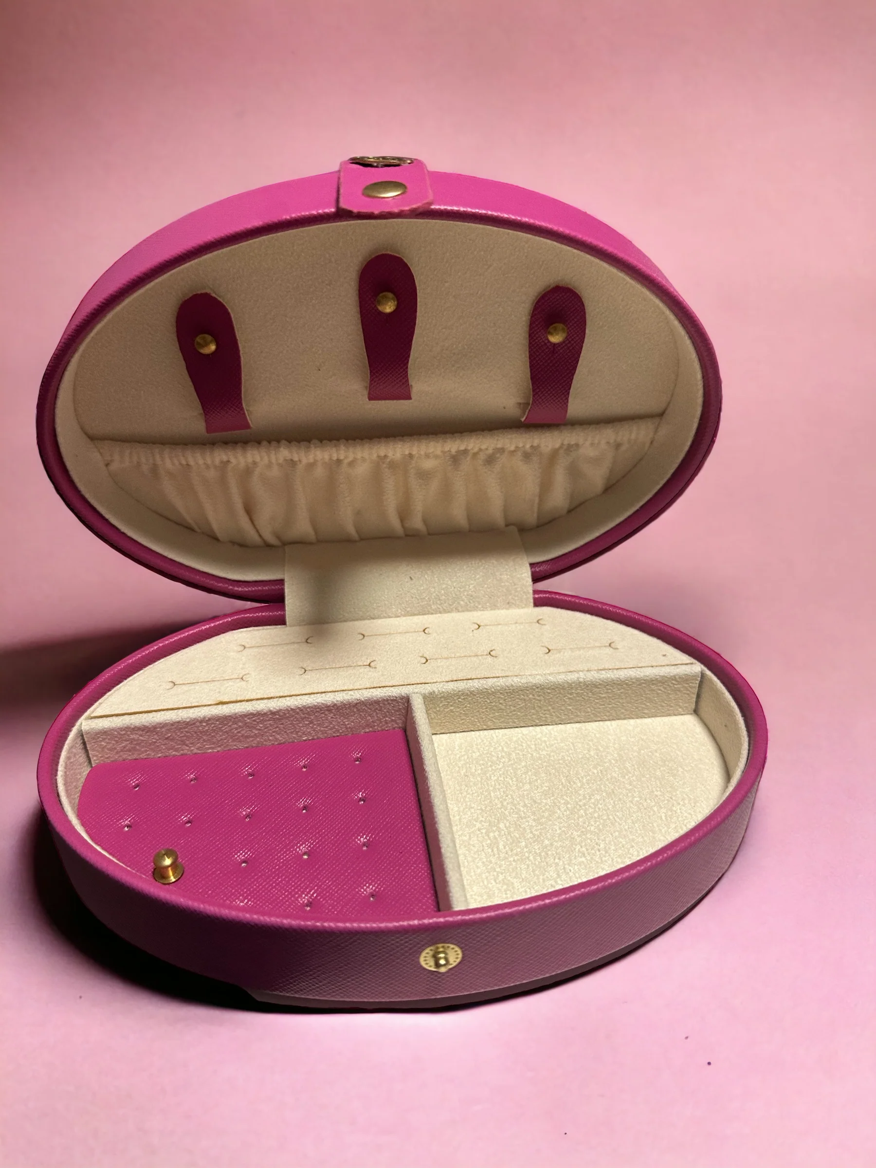 Fushia pink oval jewellery box - Image 3