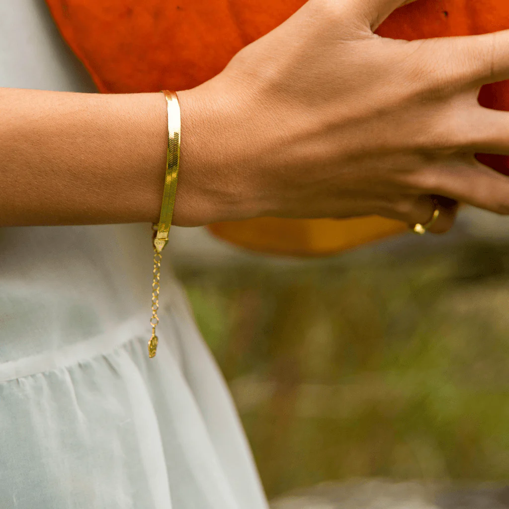 Herringbone Chain Bracelet - Image 3