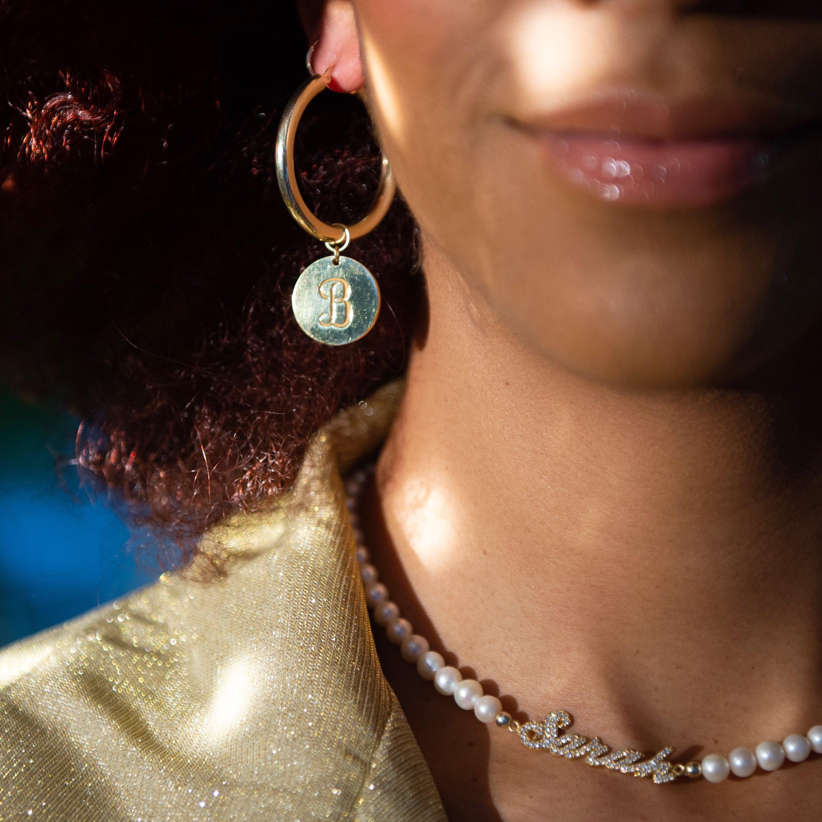Honor Pearl Name Necklace - Image 6