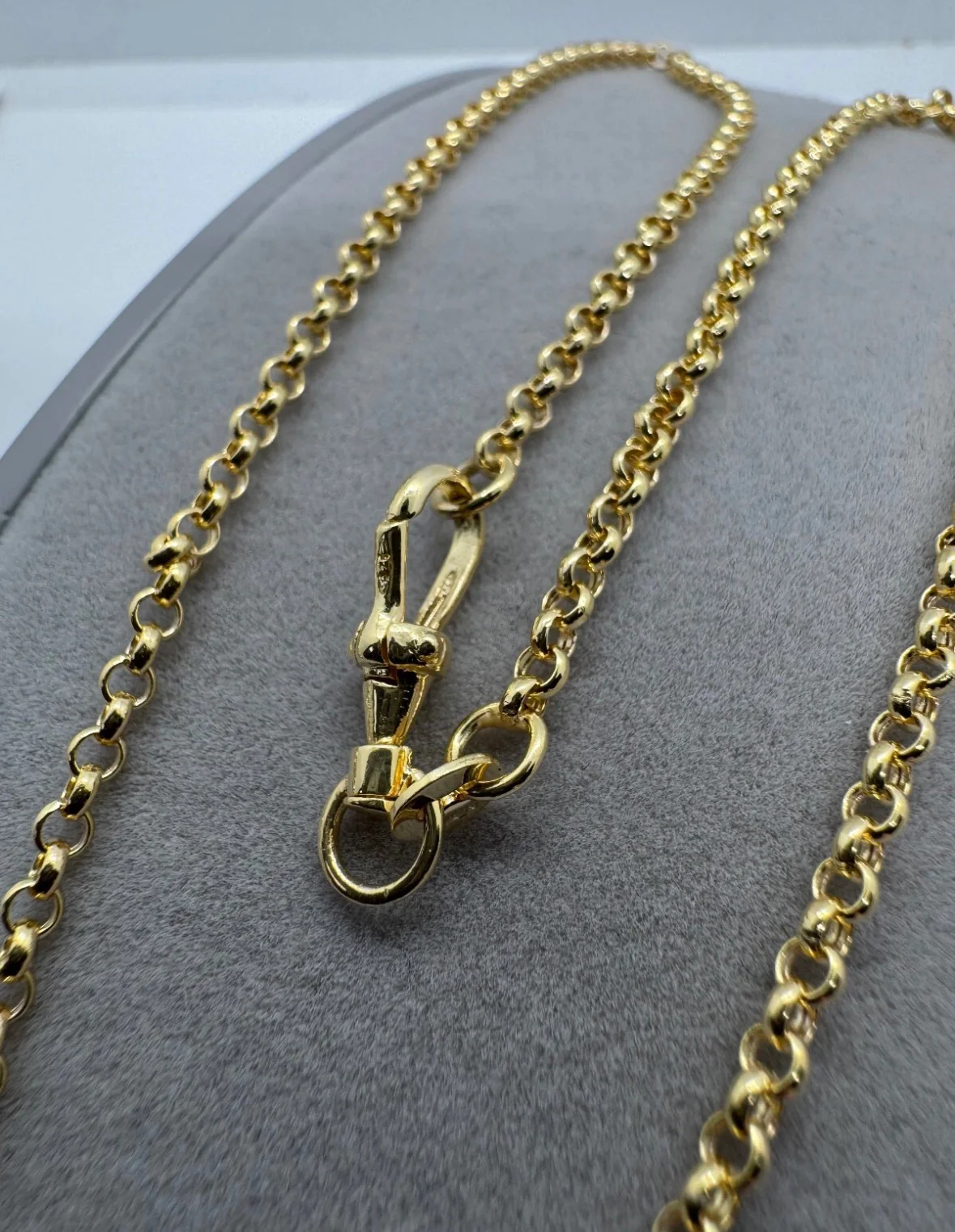 Solid Gold Signature T Bar Necklace - Image 2