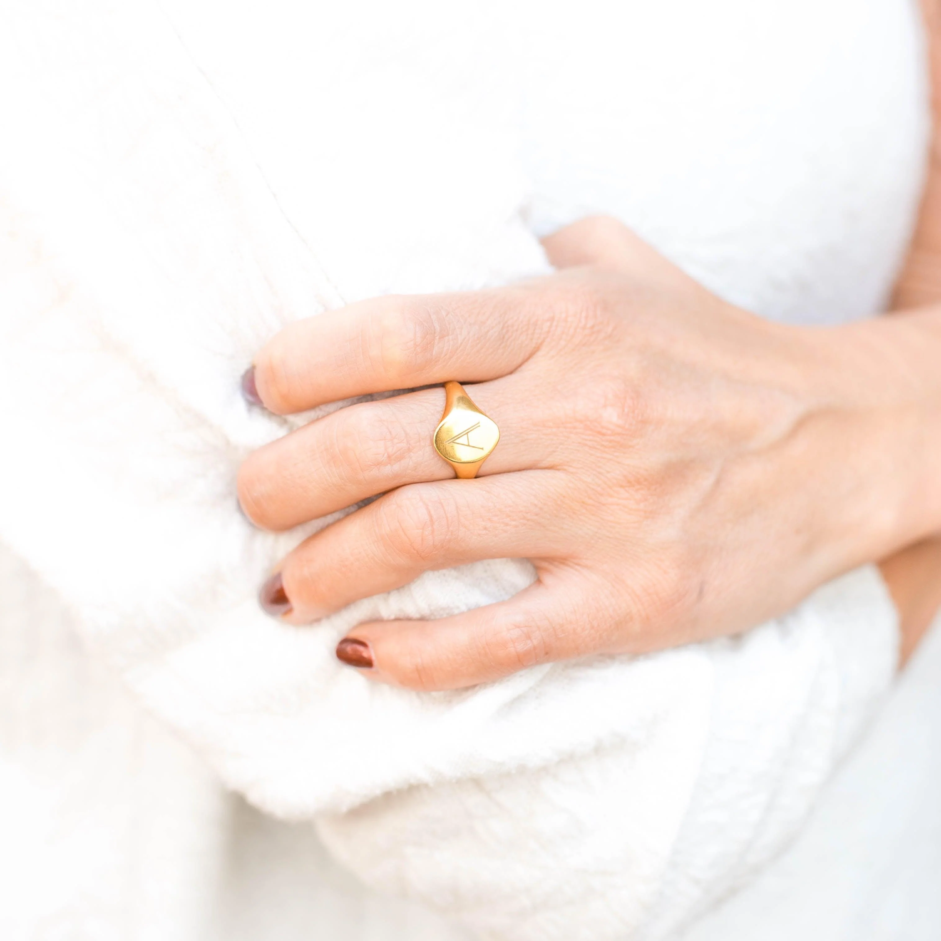 Solid Gold Signet Personalised Initial Ring - Image 13