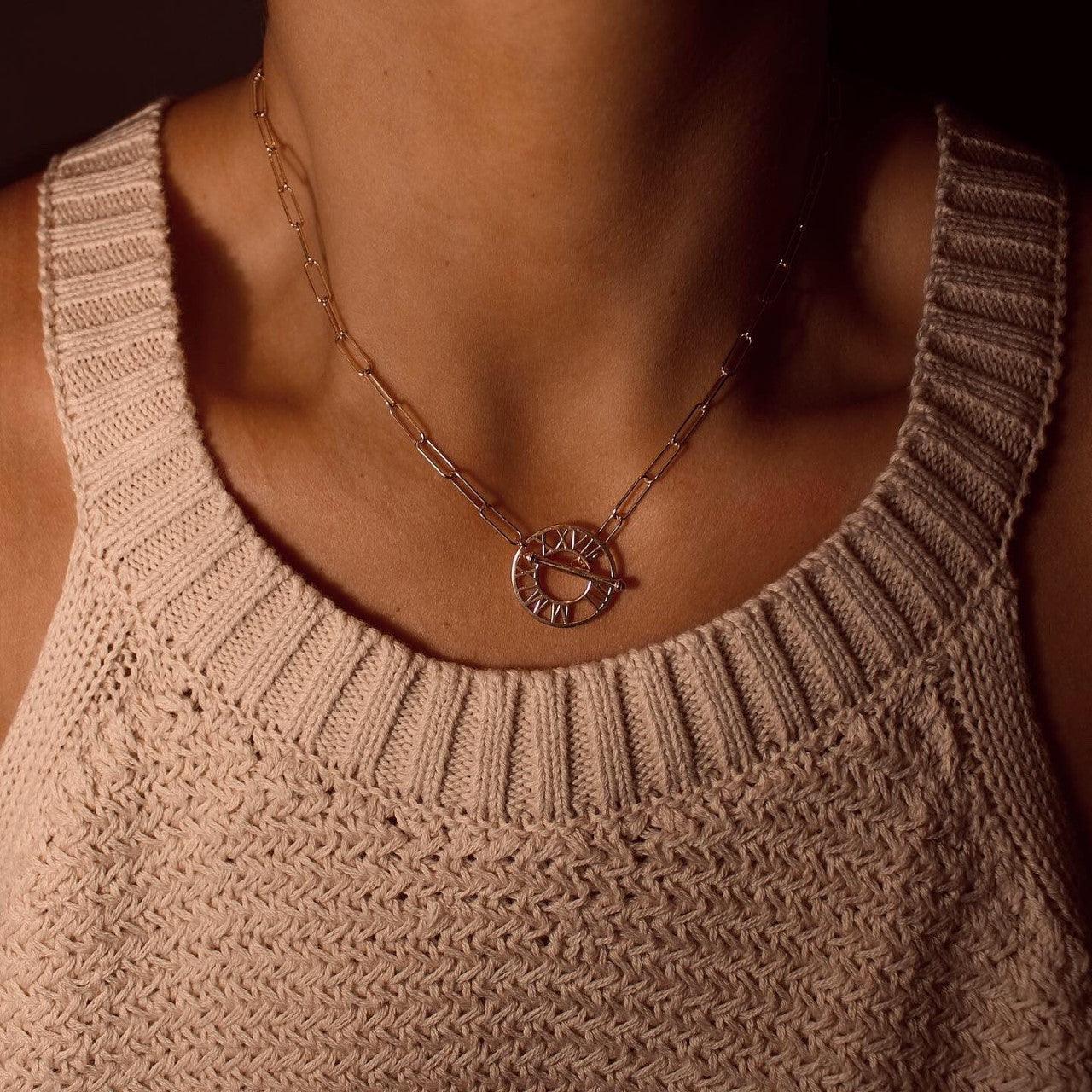 Special Date Rectangle Chain Necklace - Image 3